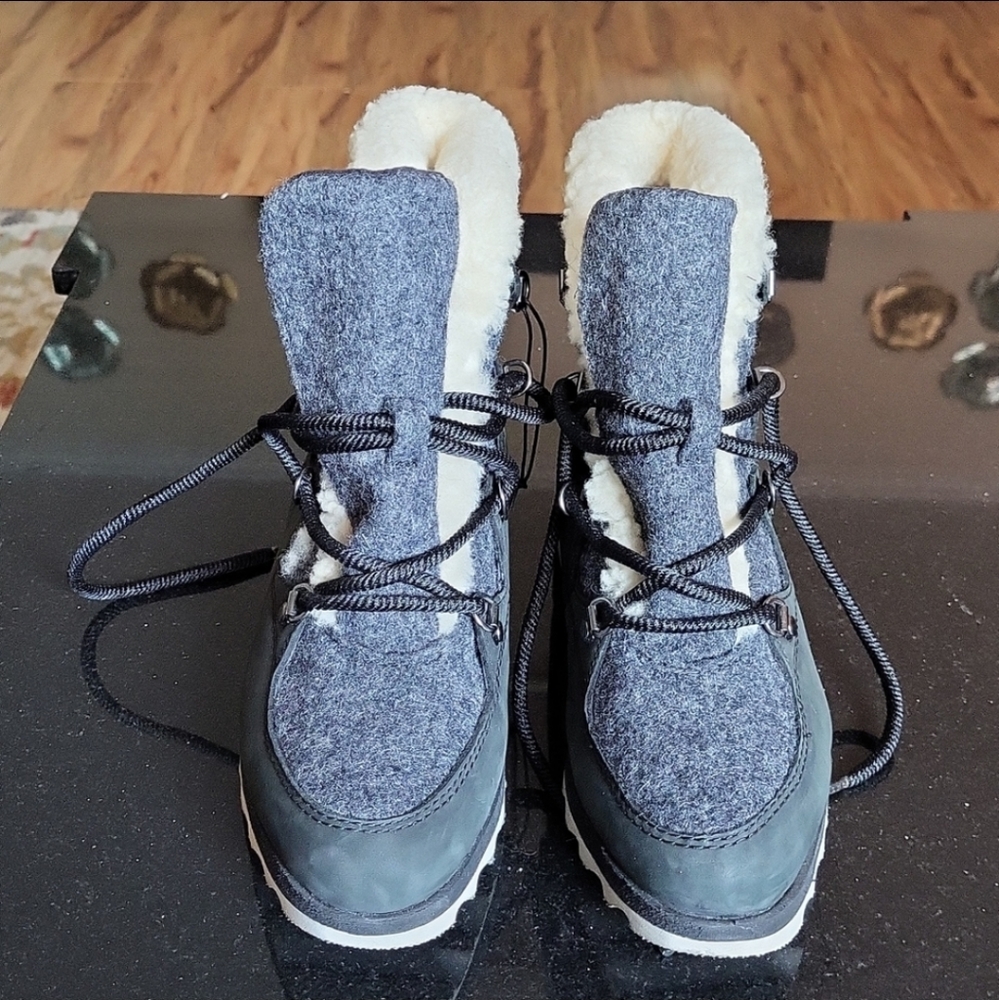 Sorel Ankle Lace Up Boots